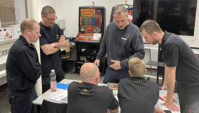 herkennen elektronica componenten speelautomaten vakwijs