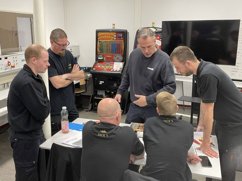 herkennen elektronica componenten speelautomaten vakwijs